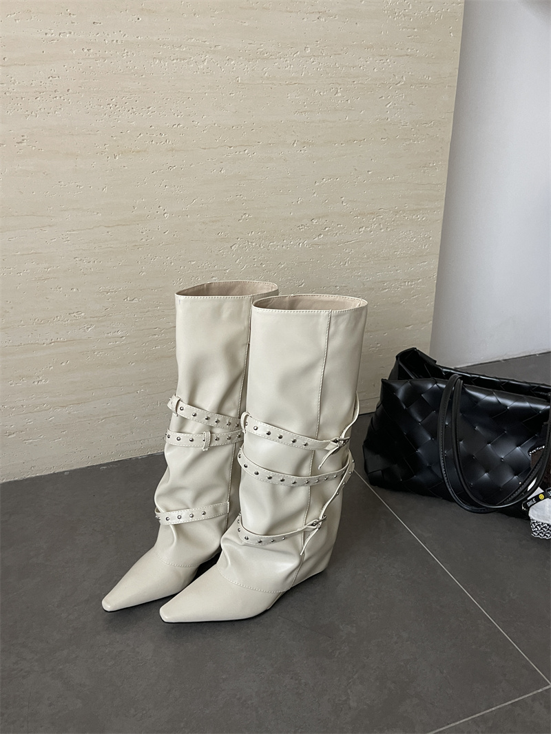 2026 New Winter High Heel Tube Boots Chunky Heel Rivet Belt Buckle Wide Calf Long Boots Pointed Toe Tall Boots - Image 4