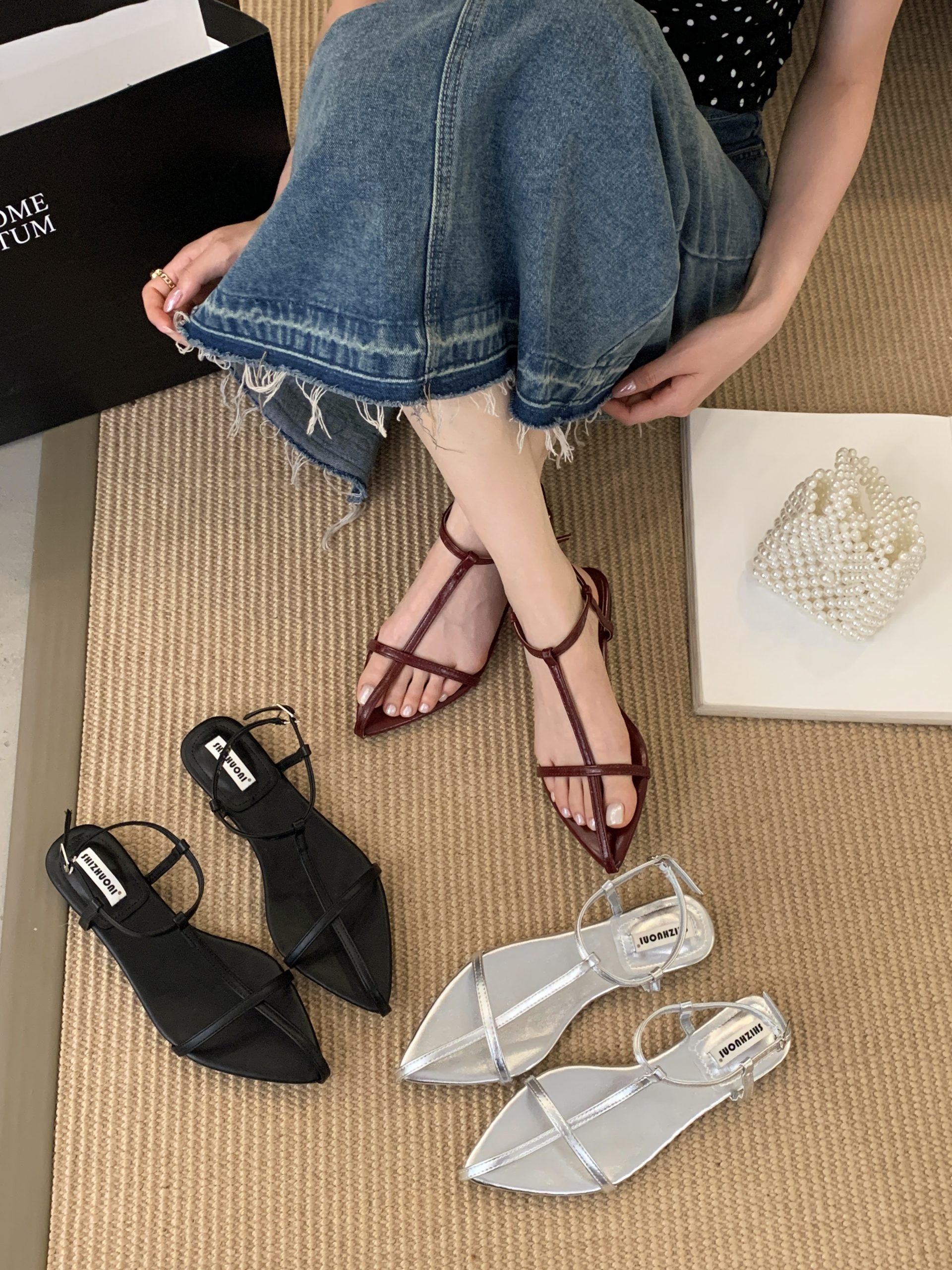 Designer Cutout Pointed Toe One-Strap Sandals for Women Summer 2025 New Style Soft Sole Beach Roman Shoes