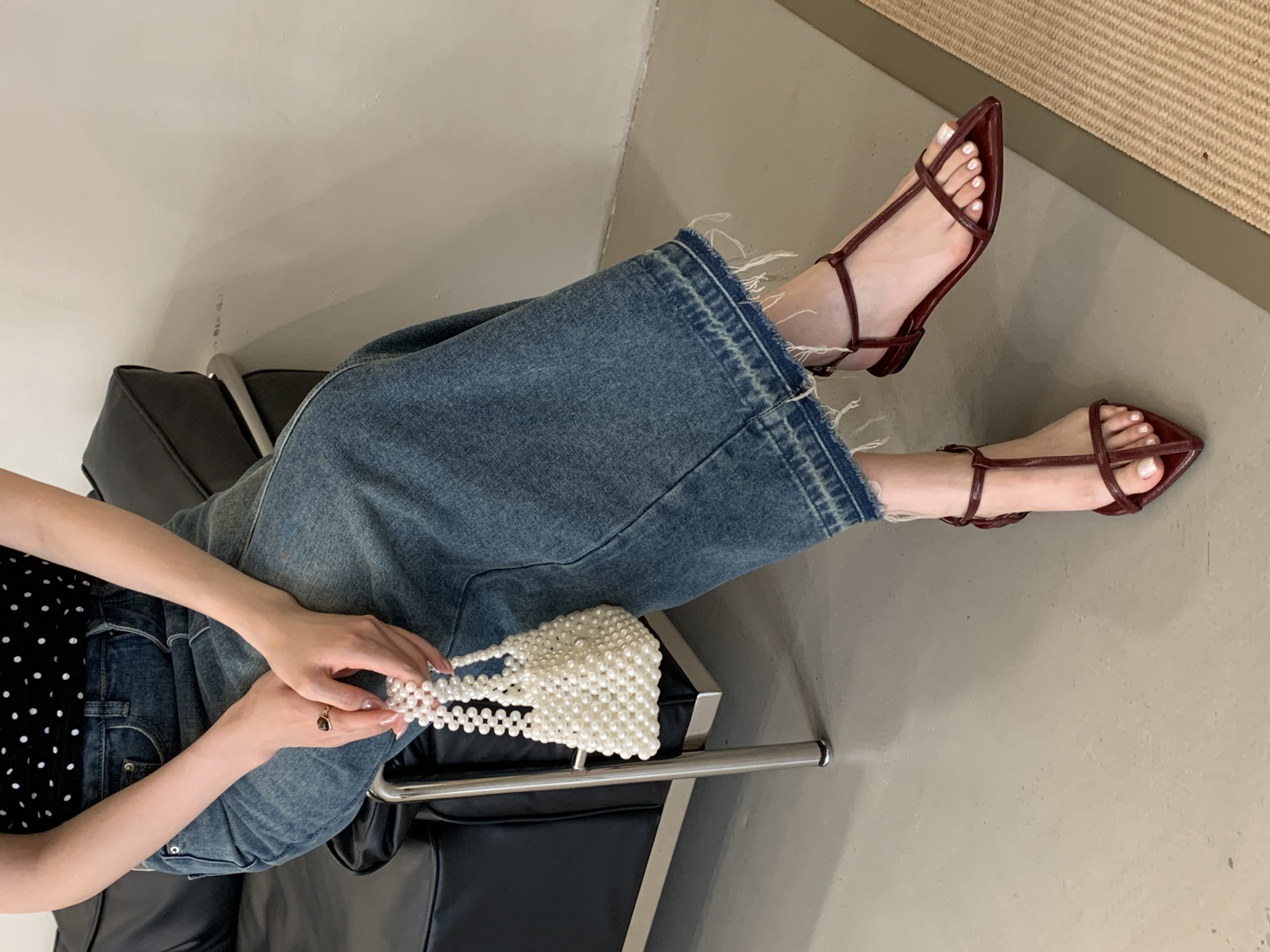 Designer Cutout Pointed Toe One-Strap Sandals for Women Summer 2025 New Style Soft Sole Beach Roman Shoes - Image 4