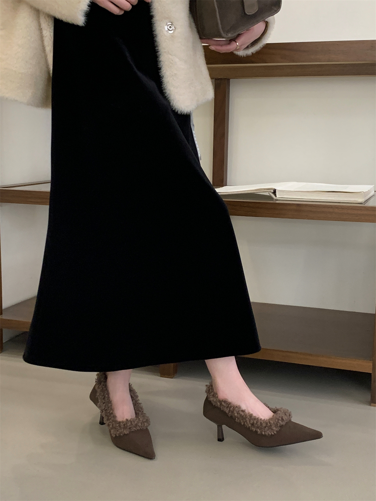 French Pointed Toe Kitten Heel Shoes 2025 New Winter Warm Fleece Lined Women's Commuter Shoes - Image 3