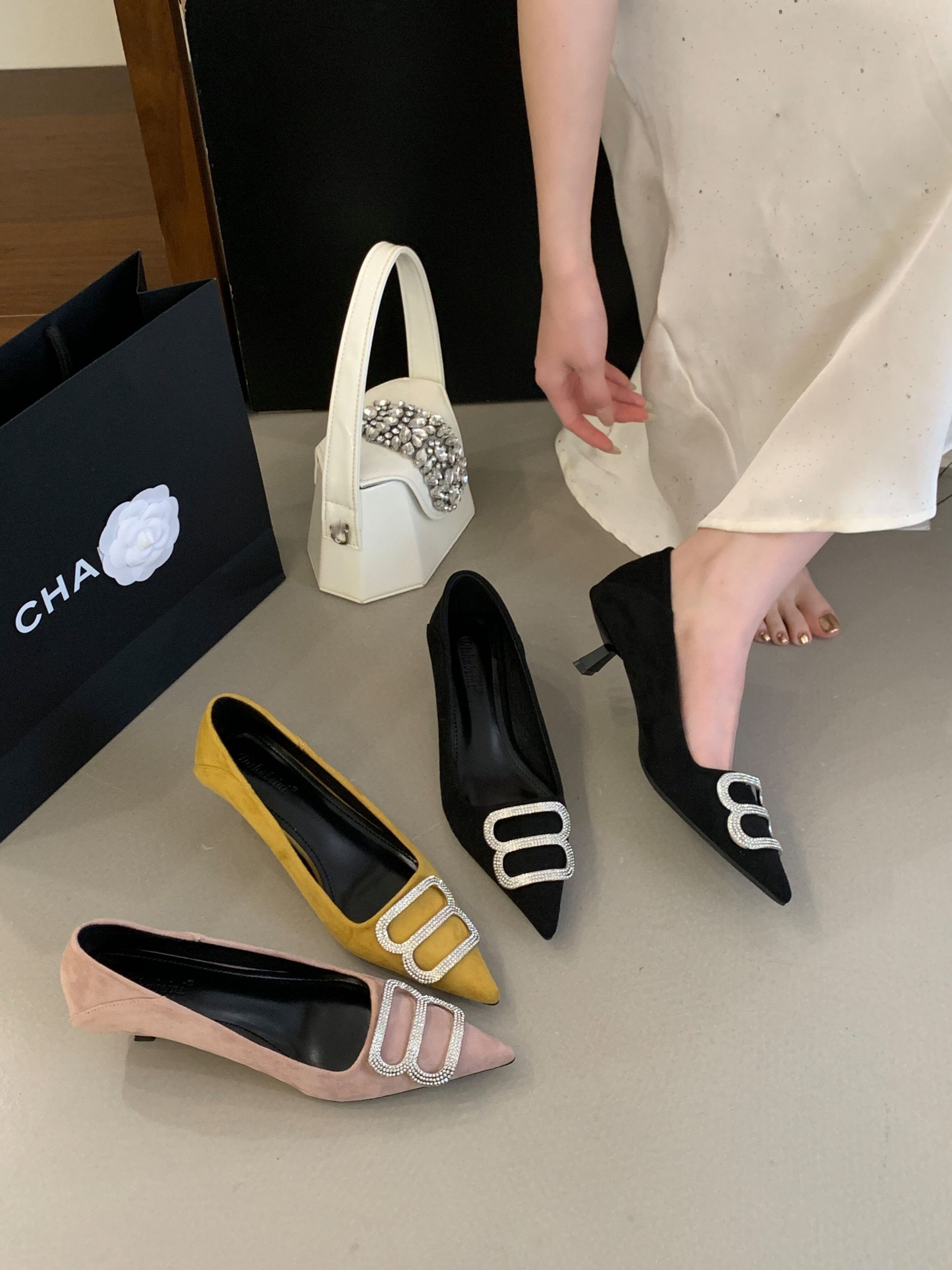 French Rhinestone Buckle Pointed Toe Suede 3CM High Heels 2026 Spring New Style Elegant Thin Heel Women's Shoes