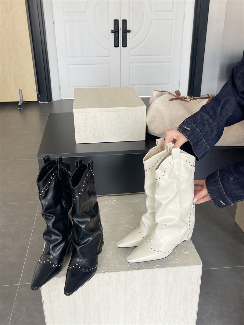Pointed Toe Stiletto Boots 2026 New Retro High Heel Tube Boots Niche Versatile High Top Fashion Boots Women