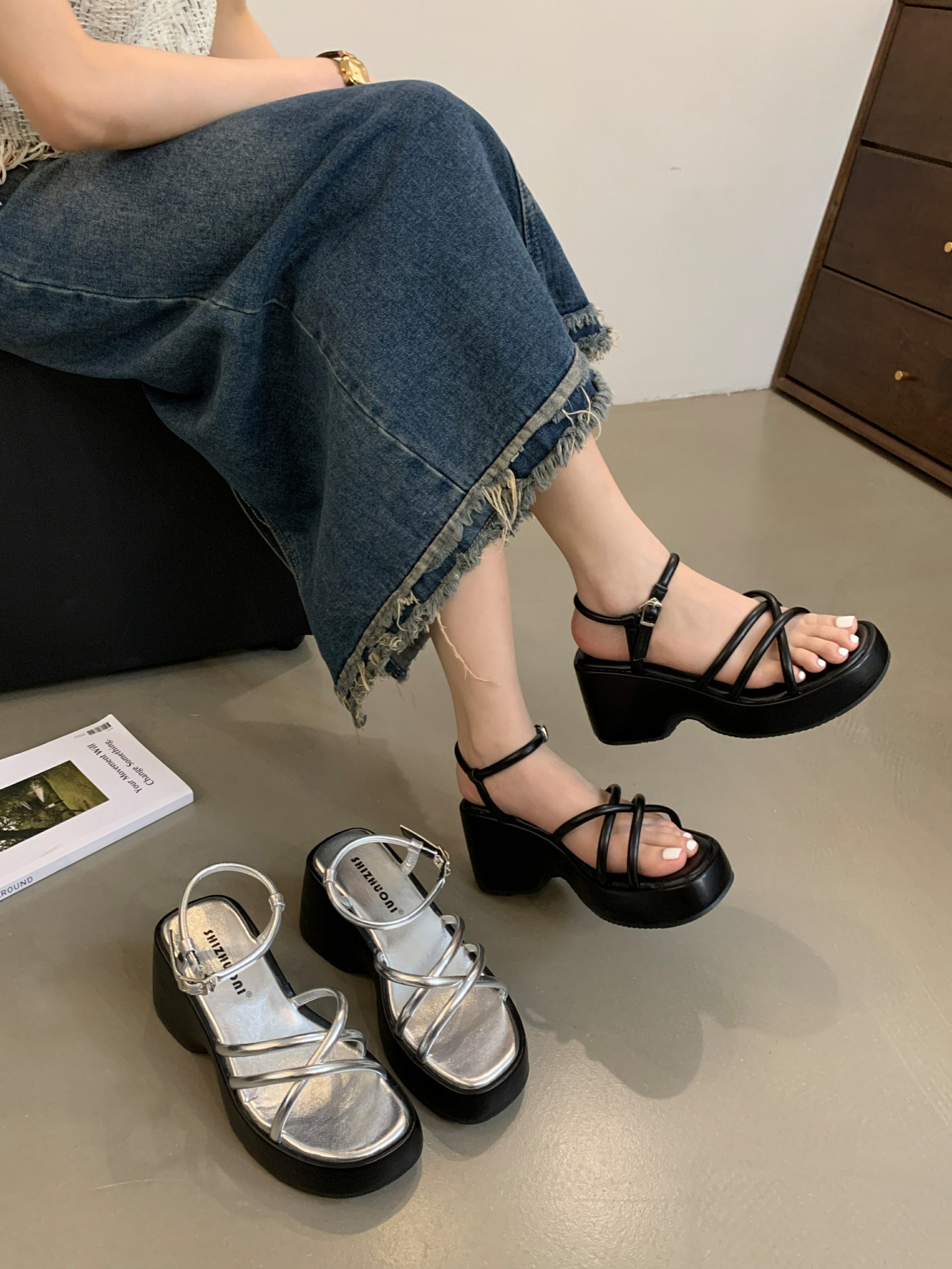 Retro Wedge Sandals for Women Summer 2024 New Style Fairy Wind Thick Sole Vacation Beach Roman Sandals