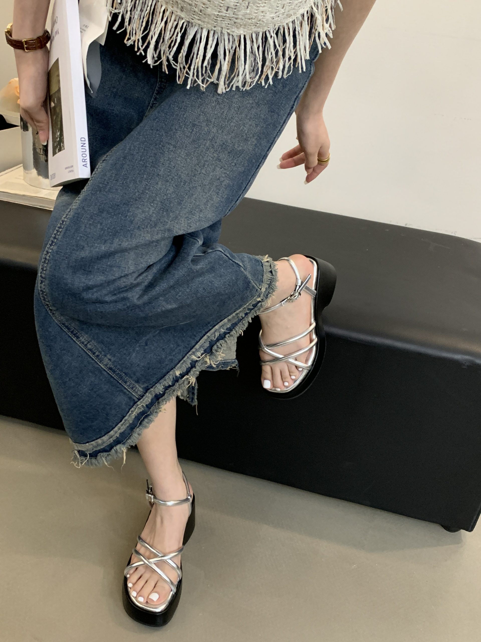 Retro Wedge Sandals for Women Summer 2024 New Style Fairy Wind Thick Sole Vacation Beach Roman Sandals - Image 2